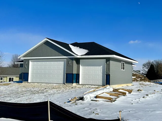 $449,900 | 341 Leona Way, Oakfield, WI 53065