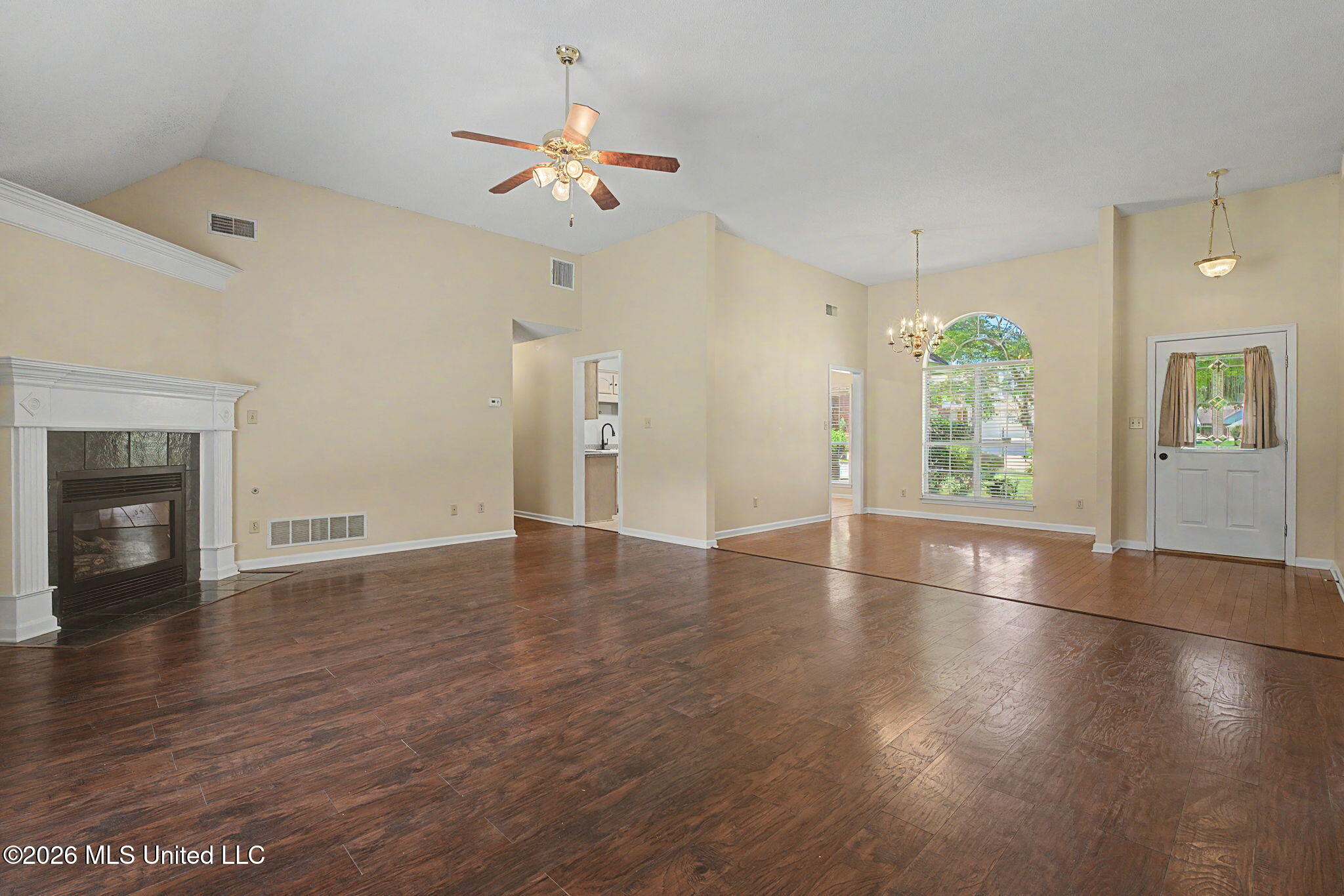 1195 Pendulum Drive Hernando, MS 38632 - Photo 15 of 38 Great Room