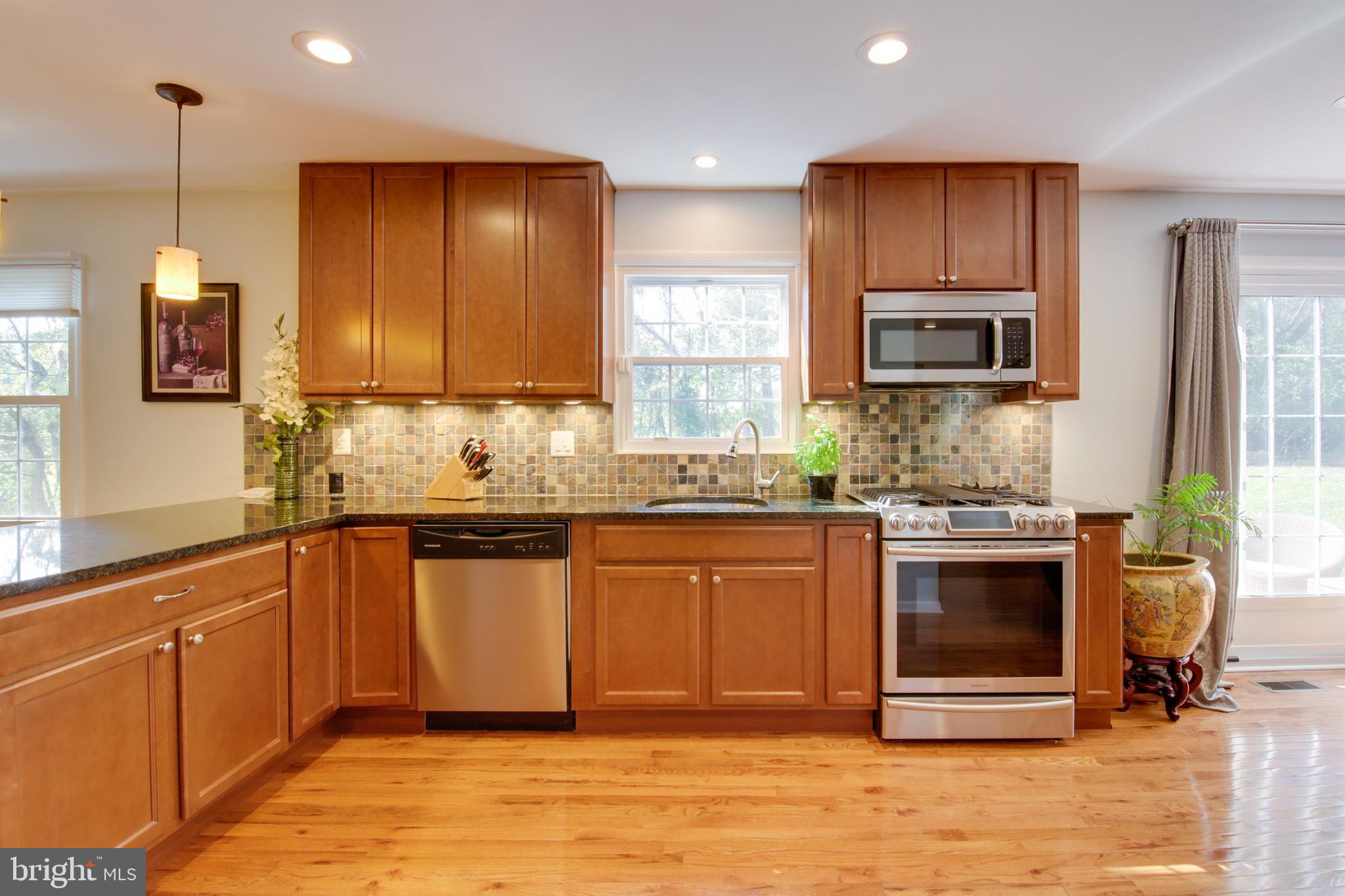5250 Eliots Oak Road Columbia, MD 21044 - Photo 6 of 43 Gallery Image 6