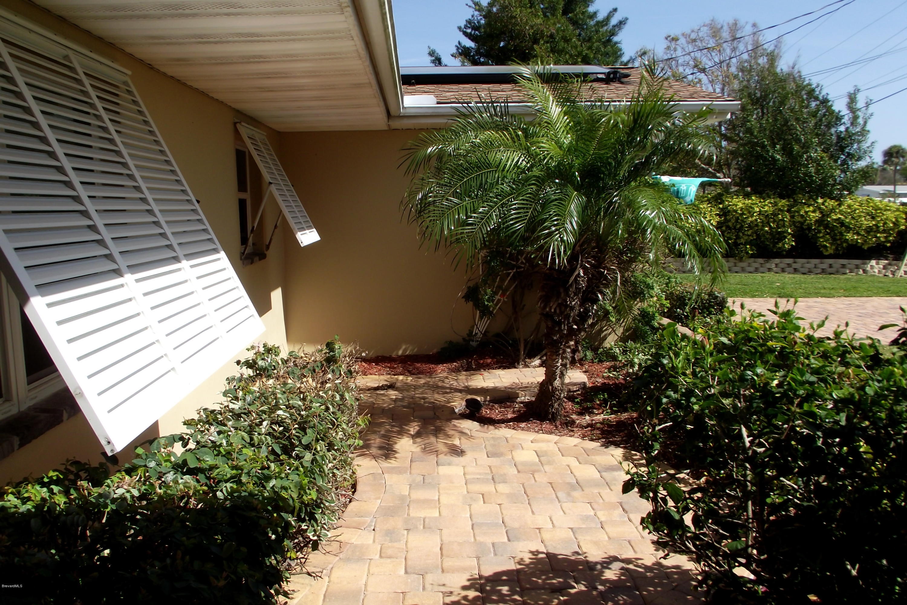 589 Capri Road Cocoa Beach, FL 32931 - Photo 6 of 13 Capri Road Pics 006
