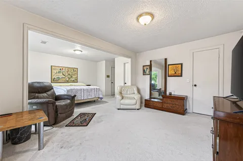 $749,000 | 8103 Lake Edge Court, Houston, TX 77071