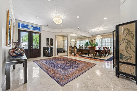 $749,000 | 8103 Lake Edge Court, Houston, TX 77071