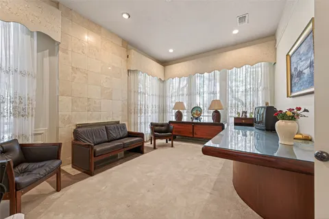 $749,000 | 8103 Lake Edge Court, Houston, TX 77071