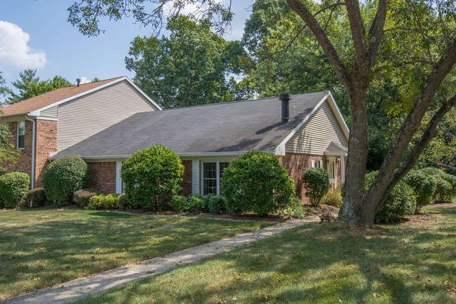2516 East Rechter Road Bloomington, IN 47401 - Photo 2 of 30