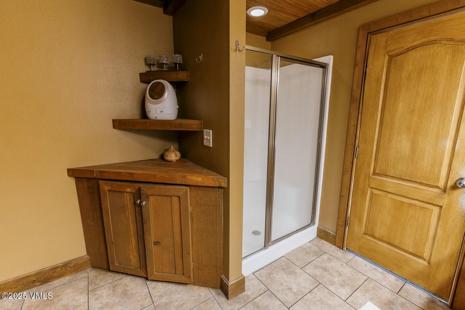 66 Bluegill Loop Gypsum, CO 81637 - Photo 19 of 37 a view of a entryway in a house