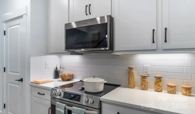 $2,899 | 721 Yellowstone Drive, Charlotte, NC 28208