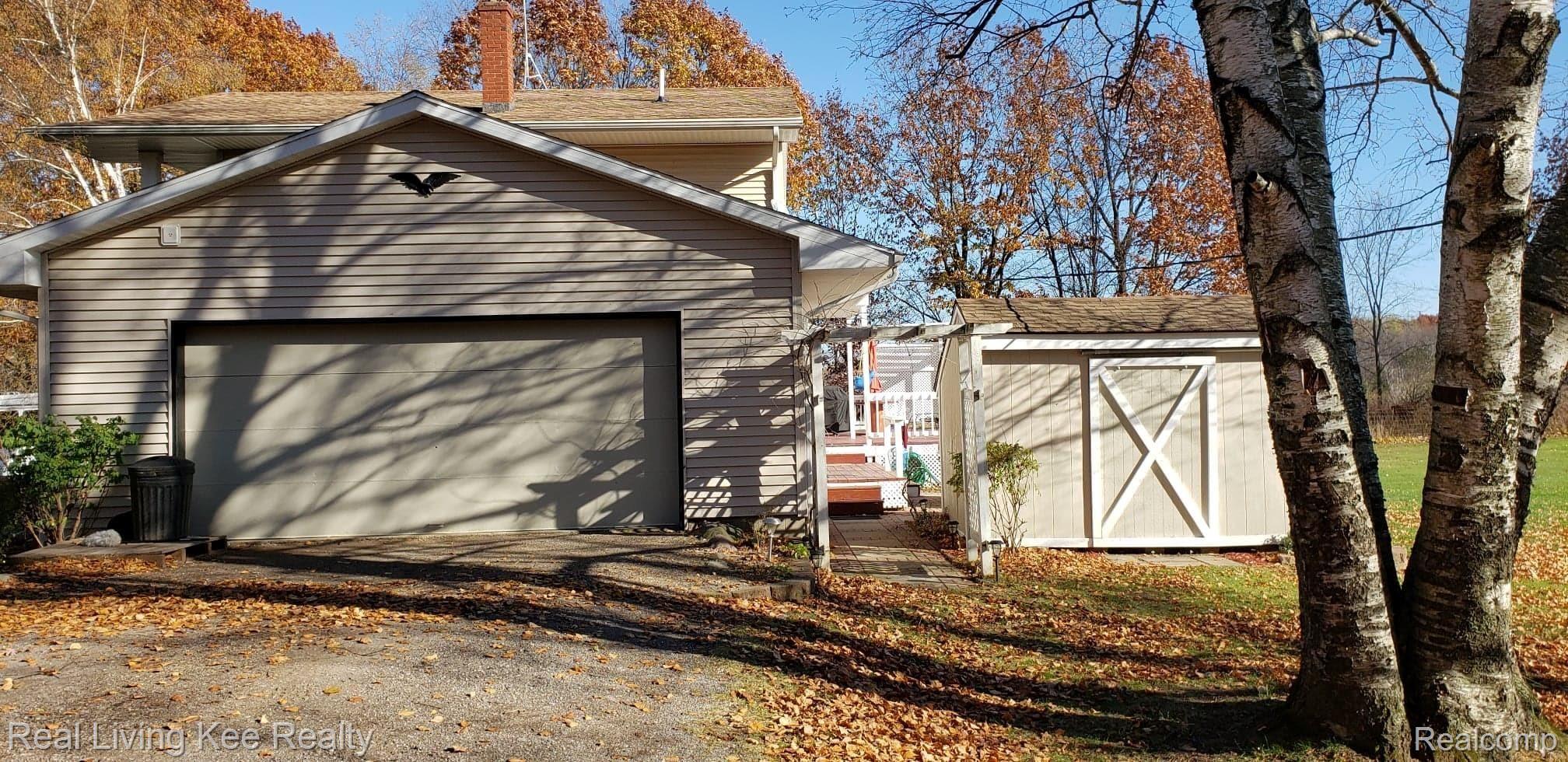 3849 Williams Road Columbiaville, MI 48421 - Photo 4 of 27 Garage.jpg