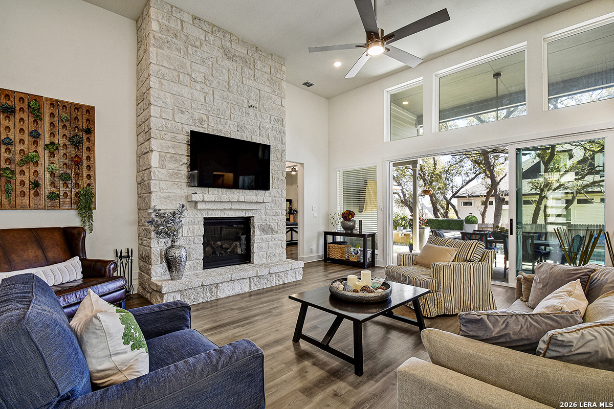 422 Corwin Cibolo, TX 78108 - Photo 6 of 45