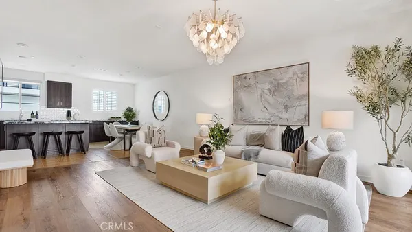 $1,195,000 | 252 Harringay, Irvine, CA 92618