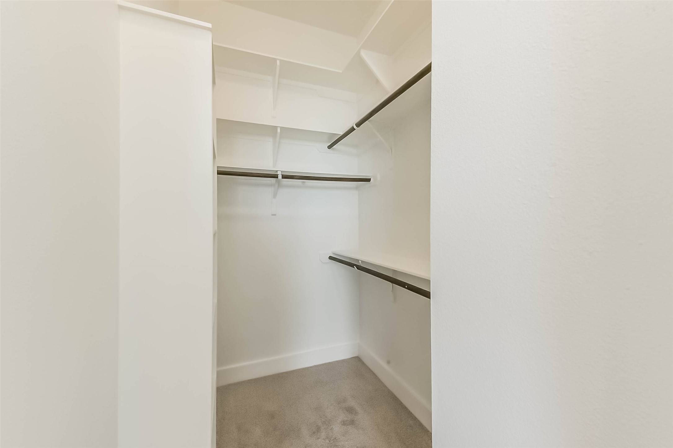 1810 Thompson Street Houston, TX 77007 - Photo 23 of 32 a view of small space