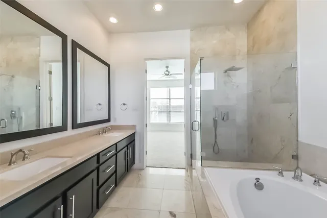 $2,900 | 1810 Thompson Street, Houston, TX 77007