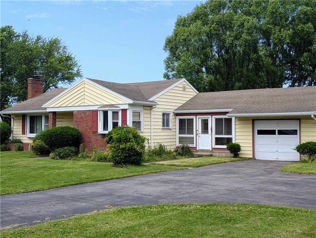 1900 Lehigh Station Road Henrietta, NY 14467 - Photo 4 of 27