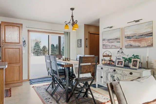 $439,900 | W21650 Coyote Lane, Caledonia, WI 54661