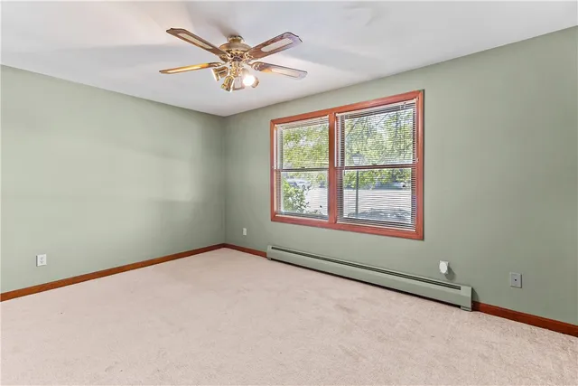 $485,000 | 5 St Mary’s Way, Warren, RI 02885