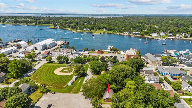 $485,000 | 5 St Mary’s Way, Warren, RI 02885