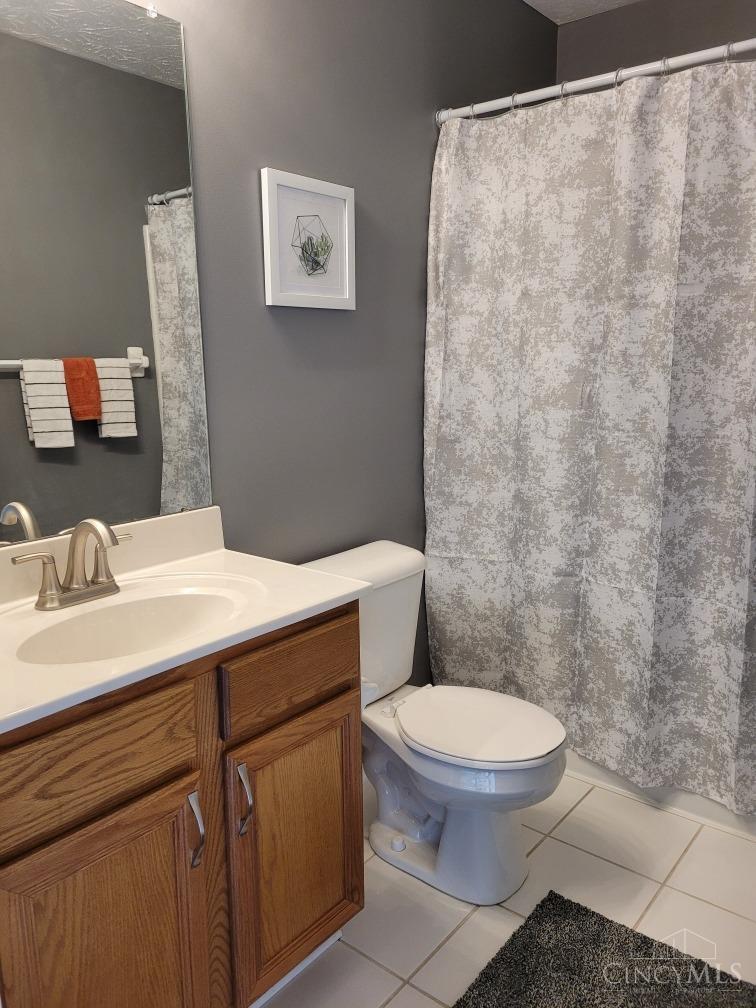 5485 Michelles Oak Court, Unit K Cincinnati, OH 45248 - Photo 24 of 35