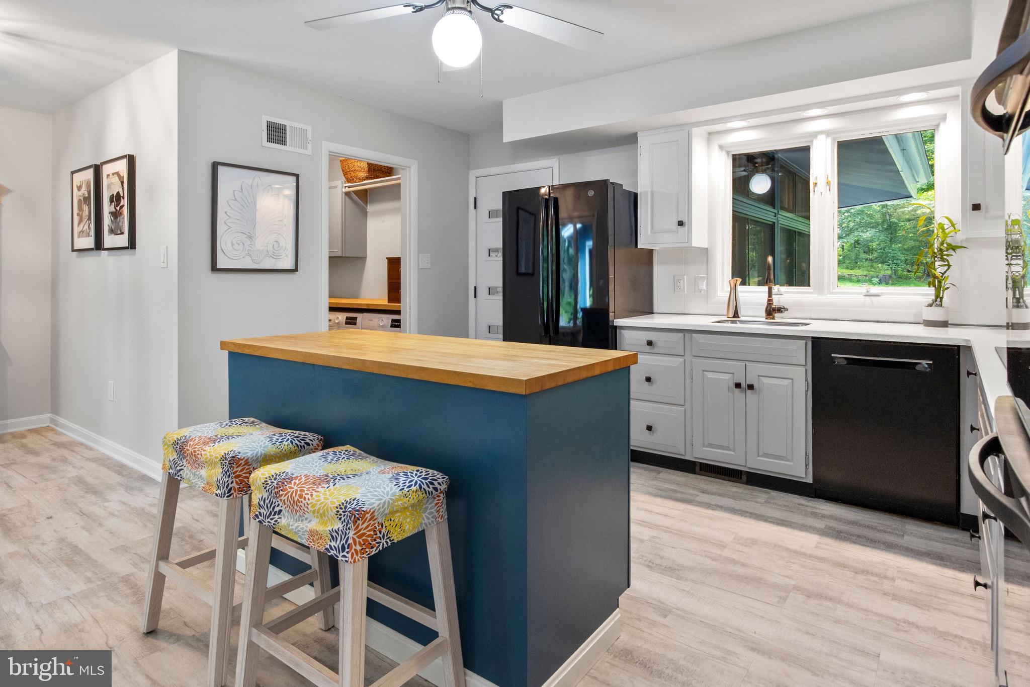 949 Highland Road Newtown, PA 18940 - Photo 15 of 50 Kitchen Setting