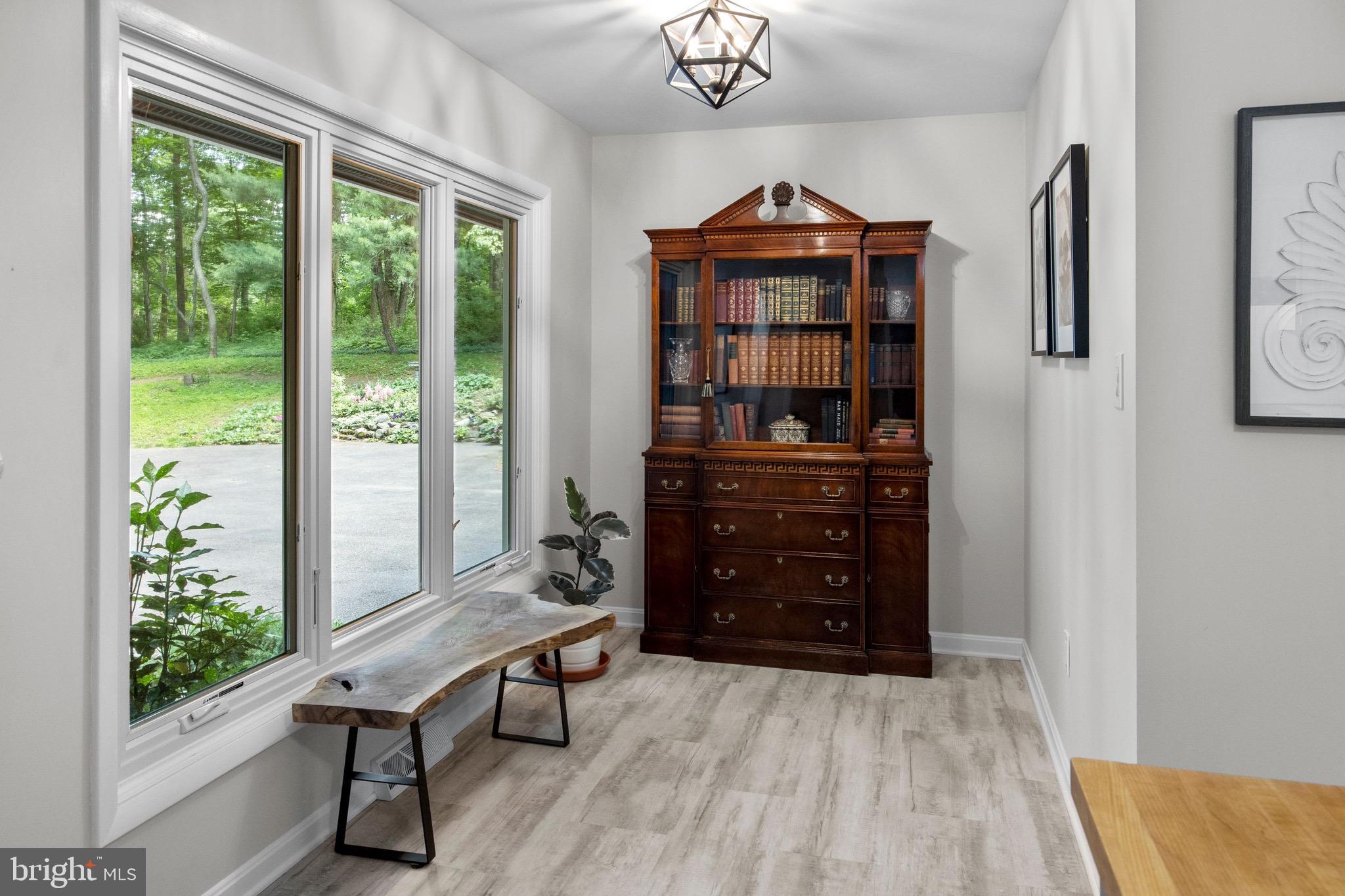 949 Highland Road Newtown, PA 18940 - Photo 17 of 50 Breakfast nook