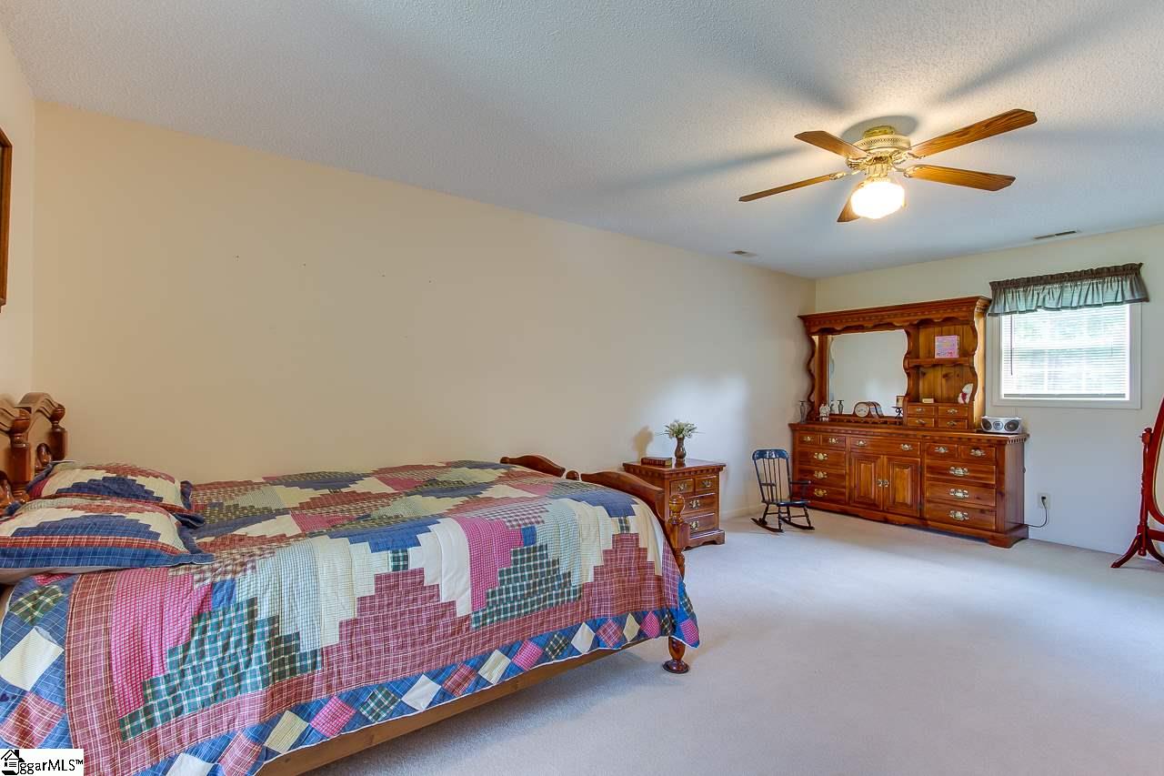 403 State Rd S-39-48 Pickens, SC 29671 - Photo 29 of 36