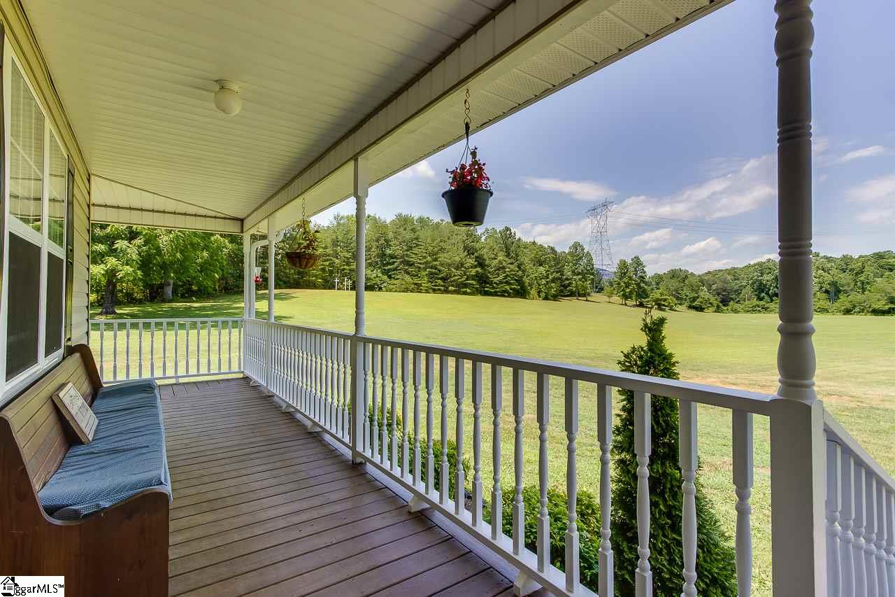 403 State Rd S-39-48 Pickens, SC 29671 - Photo 4 of 36