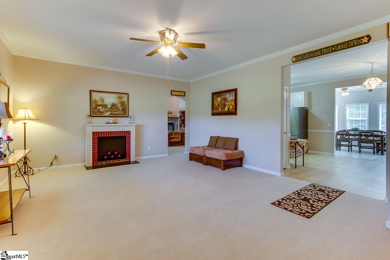 403 State Rd S-39-48 Pickens, SC 29671 - Photo 9 of 36