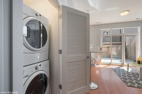 $2,300 | 1162 West Hubbard Street, Unit 104, Chicago, IL 60642