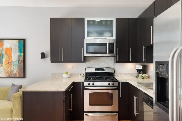 $2,300 | 1162 West Hubbard Street, Unit 104, Chicago, IL 60642