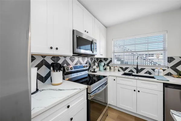 $2,550 | 1433 South Belcher Road, Unit F9, Clearwater, FL 33764