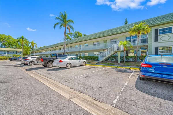 $2,550 | 1433 South Belcher Road, Unit F9, Clearwater, FL 33764
