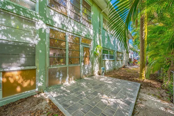 $2,550 | 1433 South Belcher Road, Unit F9, Clearwater, FL 33764