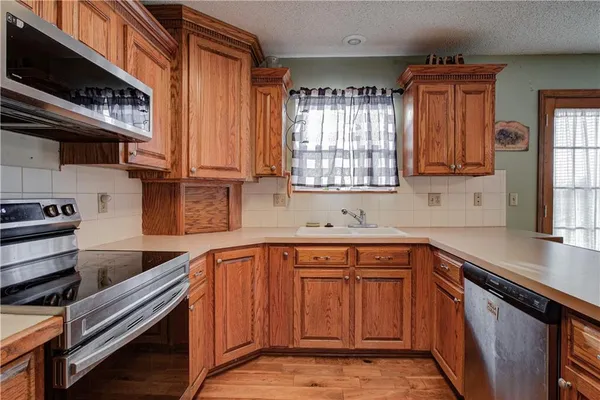 $215,000 | 202 North Texas Street, Archie, MO 64725