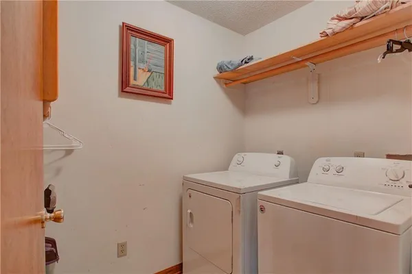 $215,000 | 202 North Texas Street, Archie, MO 64725