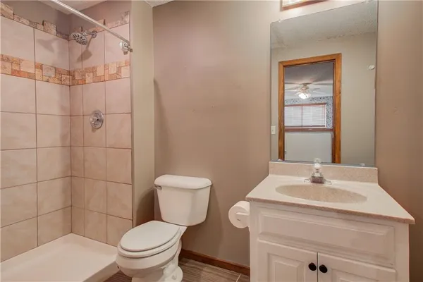 $215,000 | 202 North Texas Street, Archie, MO 64725