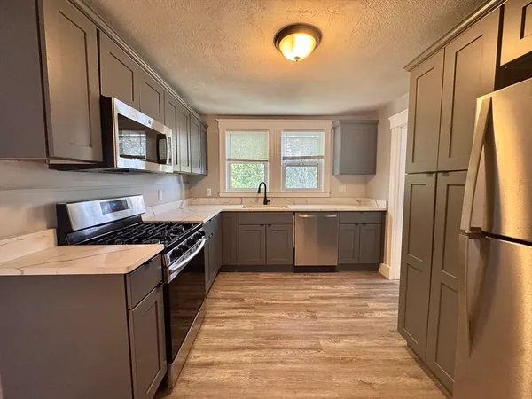 $3,100 | 11 Ginita Street, Unit U3, Boston, MA 02122