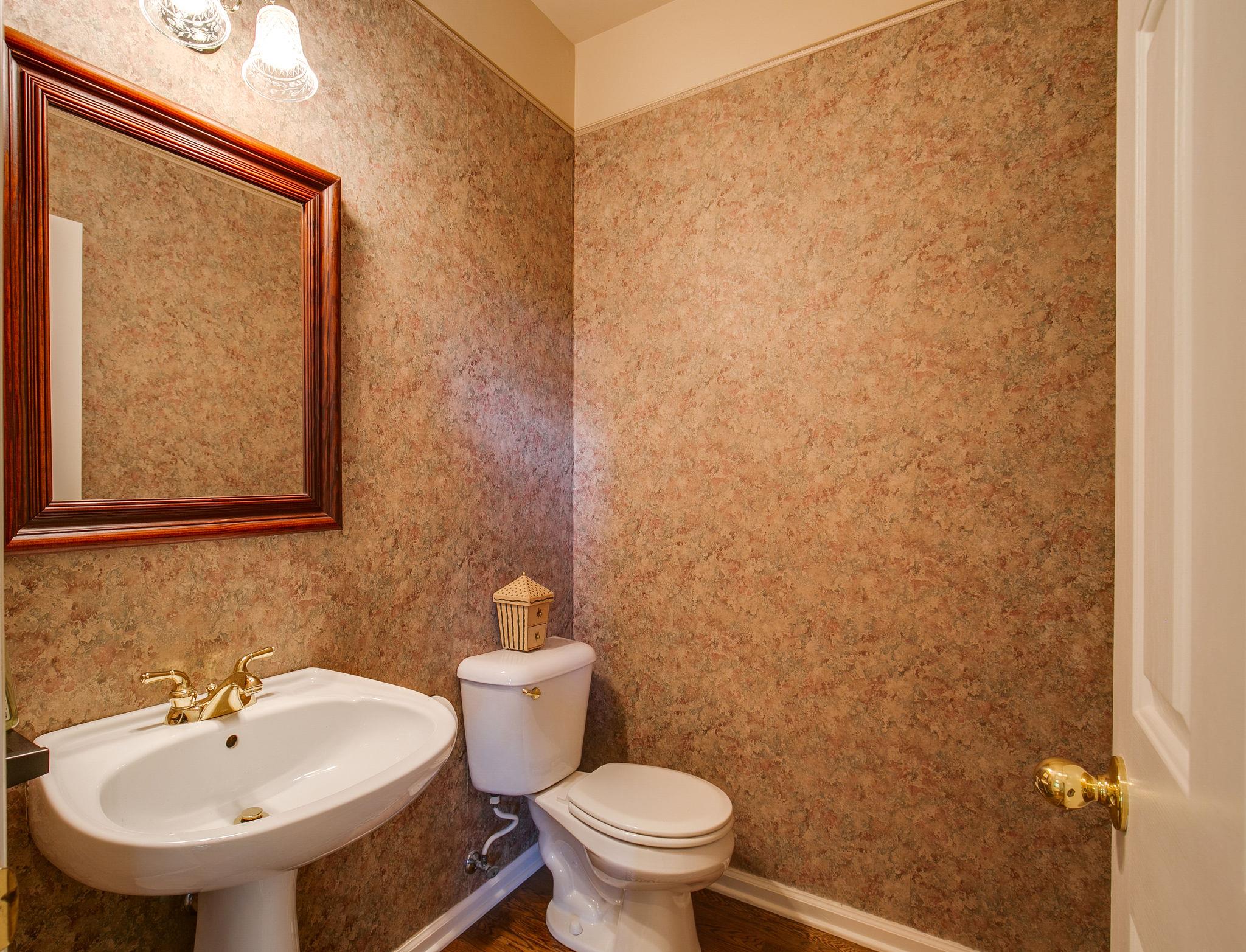 114 Chester Stevens Road Franklin, TN 37067 - Photo 15 of 30 a bathroom with a sink and a toilet