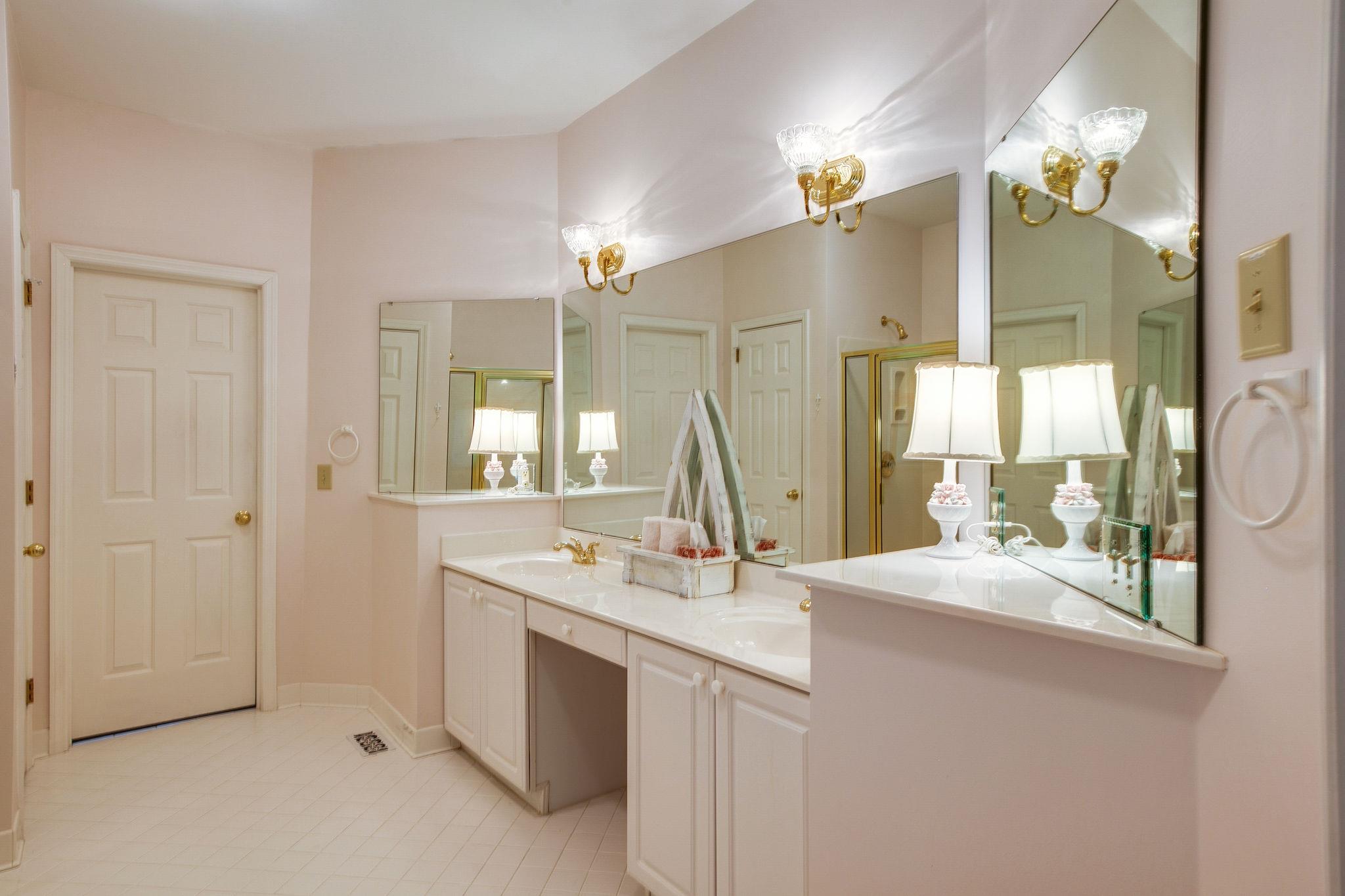 114 Chester Stevens Road Franklin, TN 37067 - Photo 18 of 30 a bathroom with a sink vanity and mirror