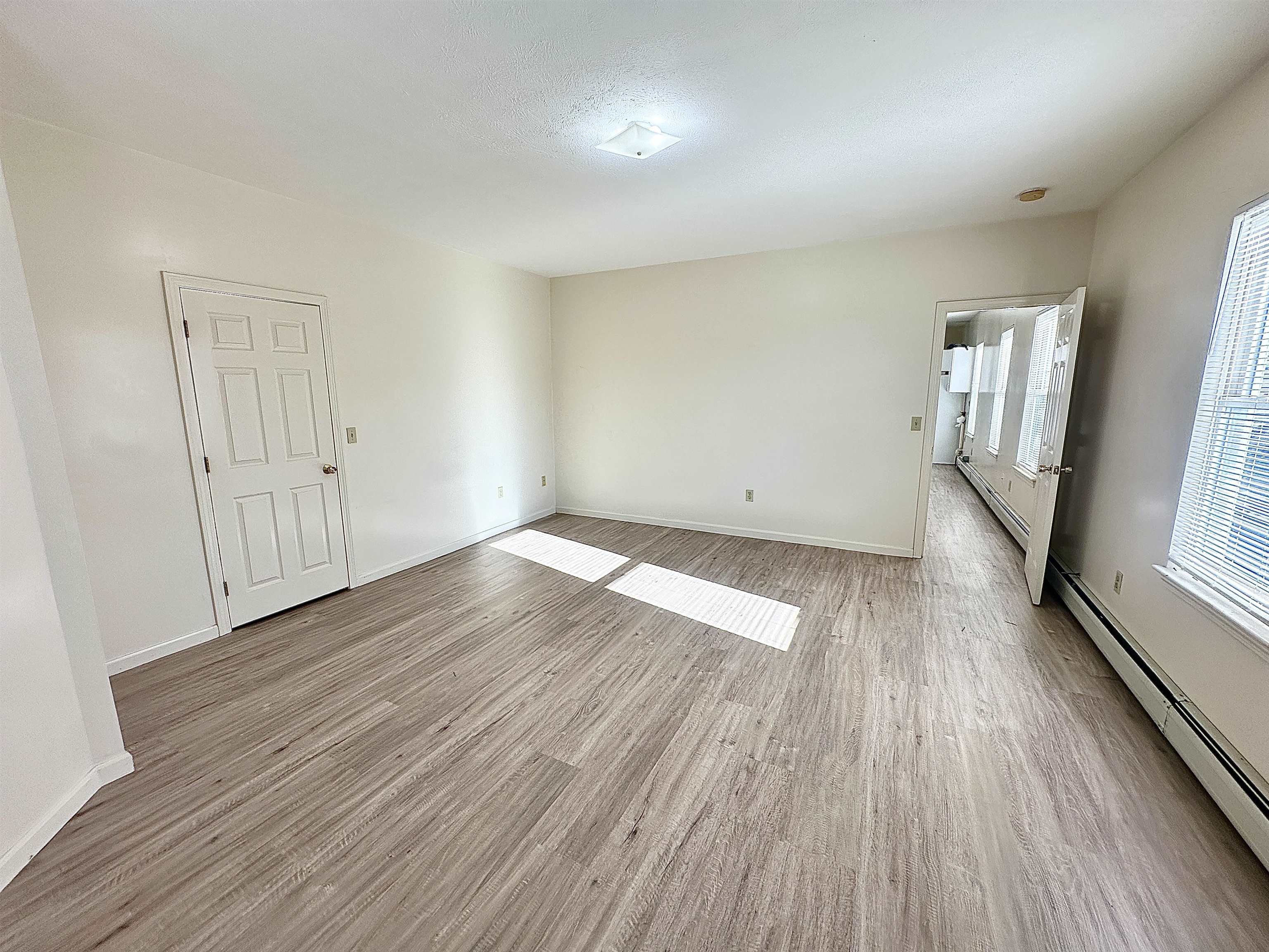 96 Palm Street Nashua, NH 03060 - Photo 3 of 12