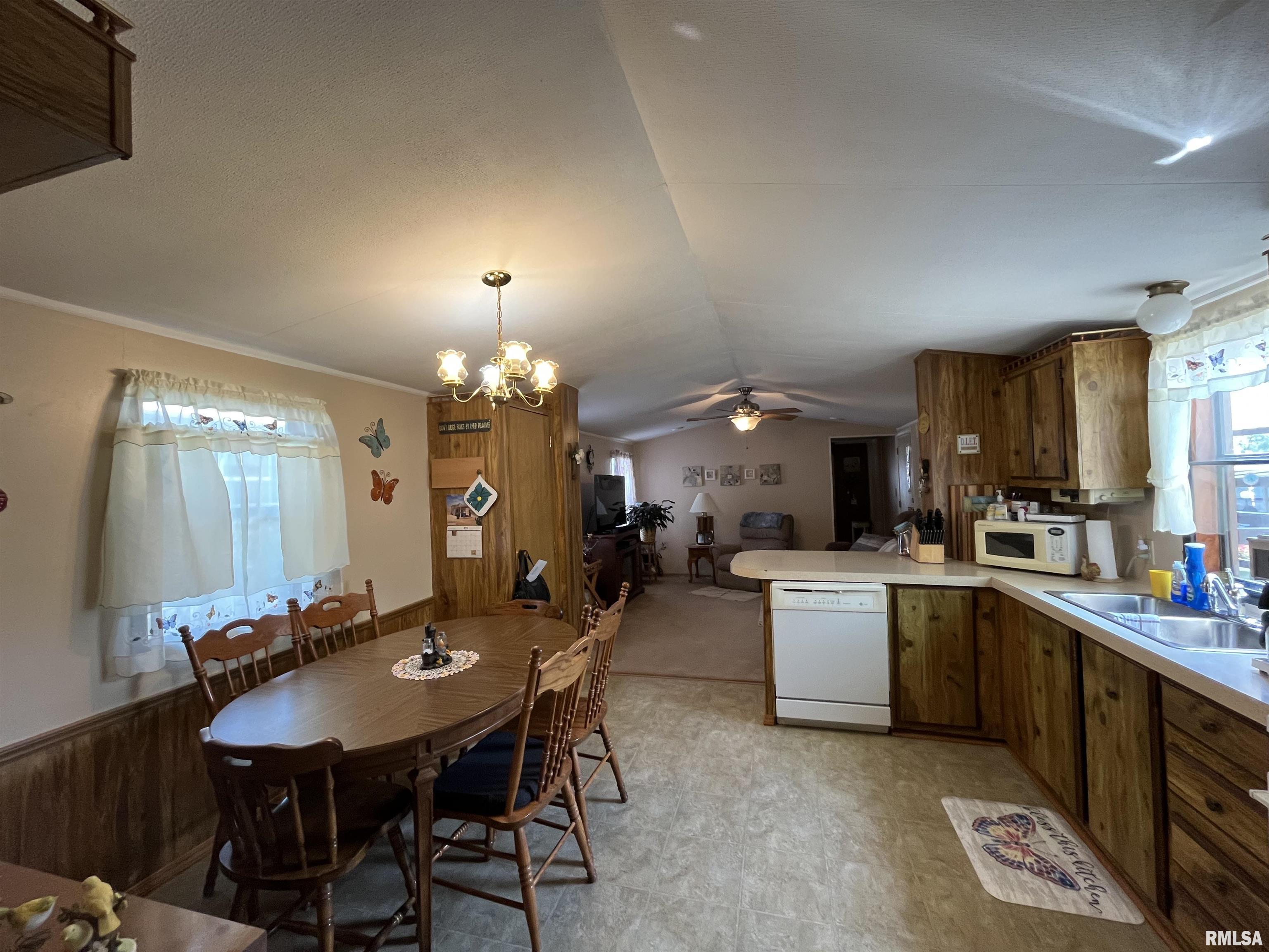 3535 East Cook Street, Unit 87 Springfield, IL 62702 - Photo 5 of 29