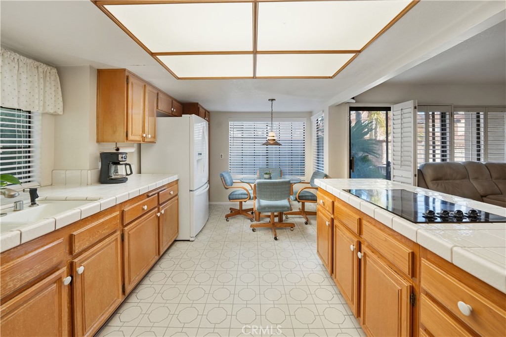 25019 Coriander Court Stevenson Ranch, CA 91381 - Photo 14 of 36