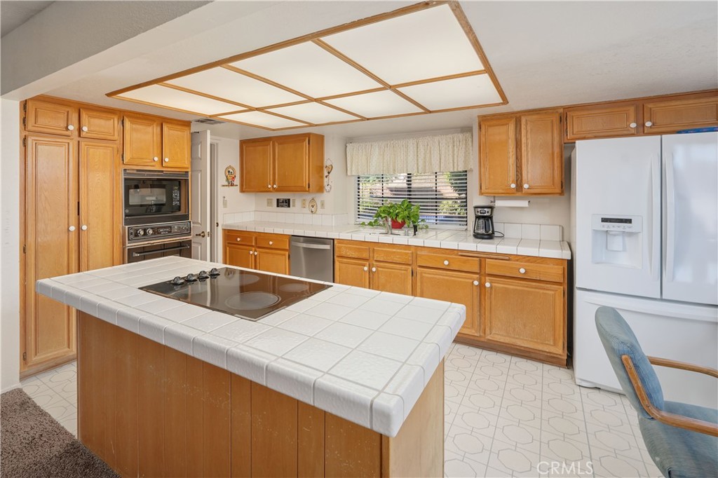 25019 Coriander Court Stevenson Ranch, CA 91381 - Photo 15 of 36