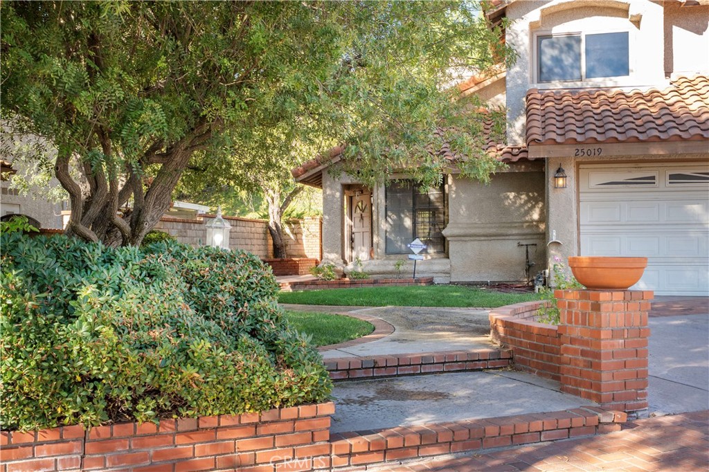 25019 Coriander Court Stevenson Ranch, CA 91381 - Photo 2 of 36