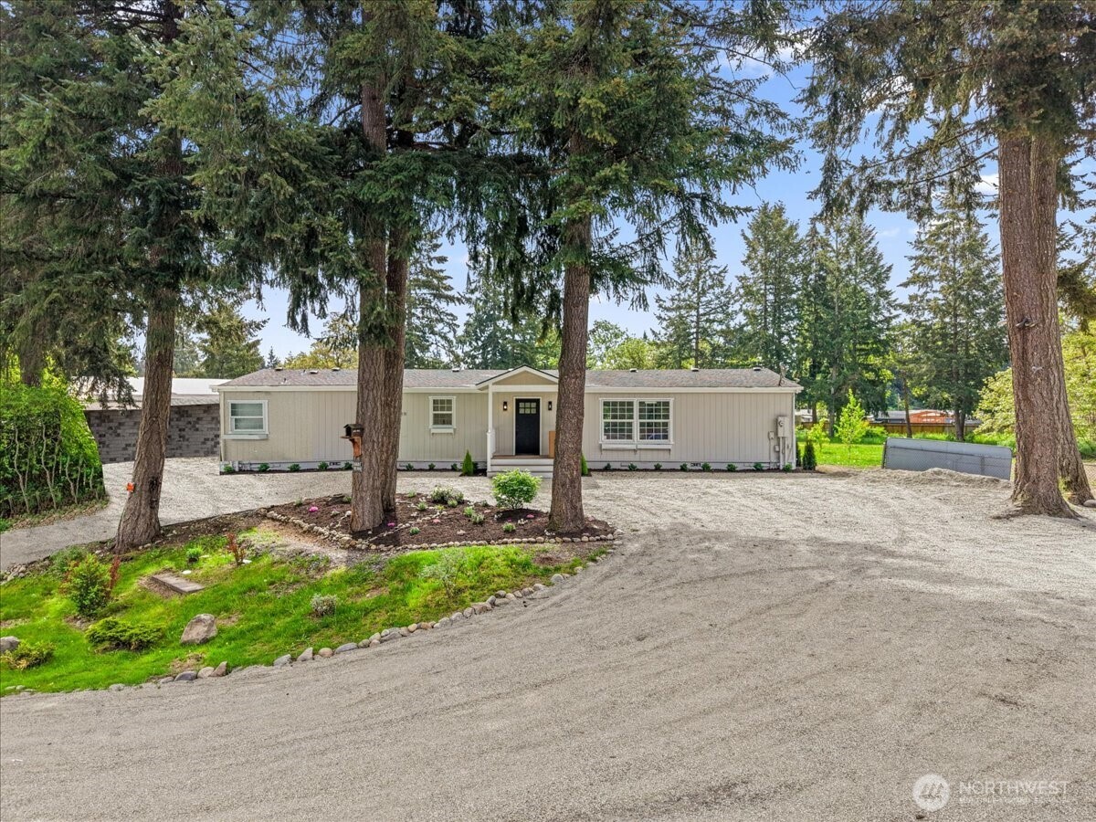 3116 252nd Street East Spanaway, WA 98387 - Photo 2 of 35