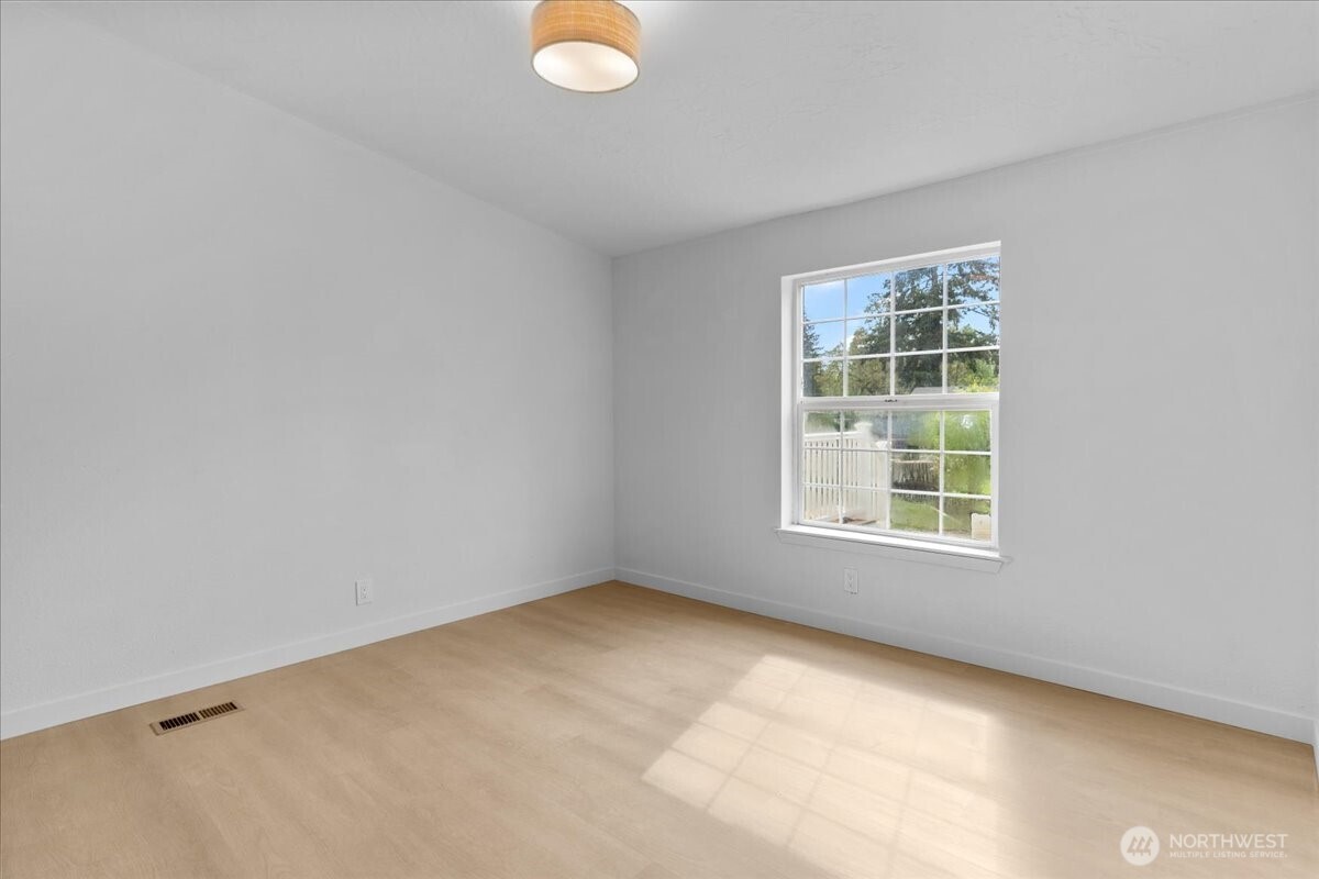 3116 252nd Street East Spanaway, WA 98387 - Photo 24 of 35