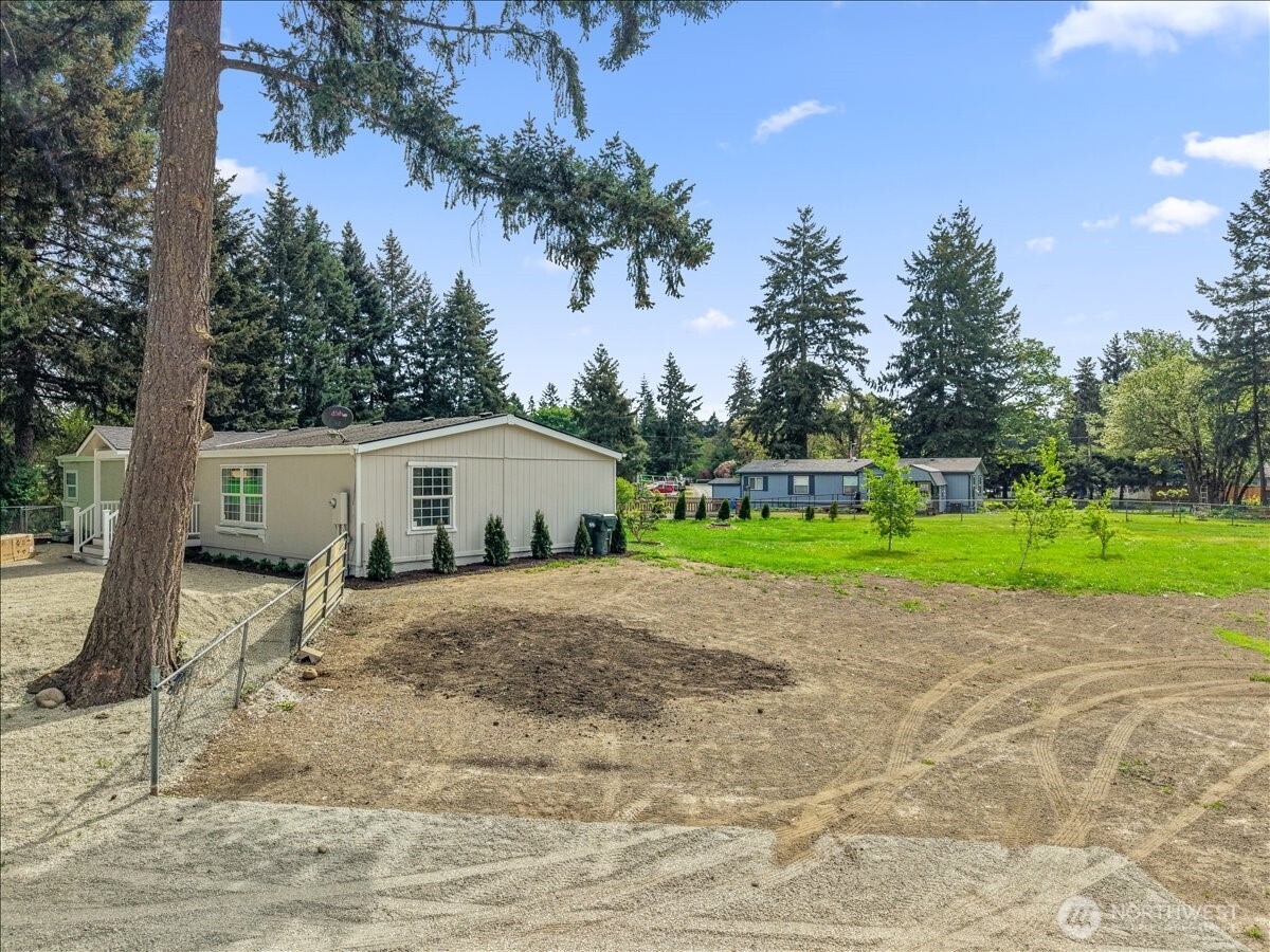 3116 252nd Street East Spanaway, WA 98387 - Photo 31 of 35