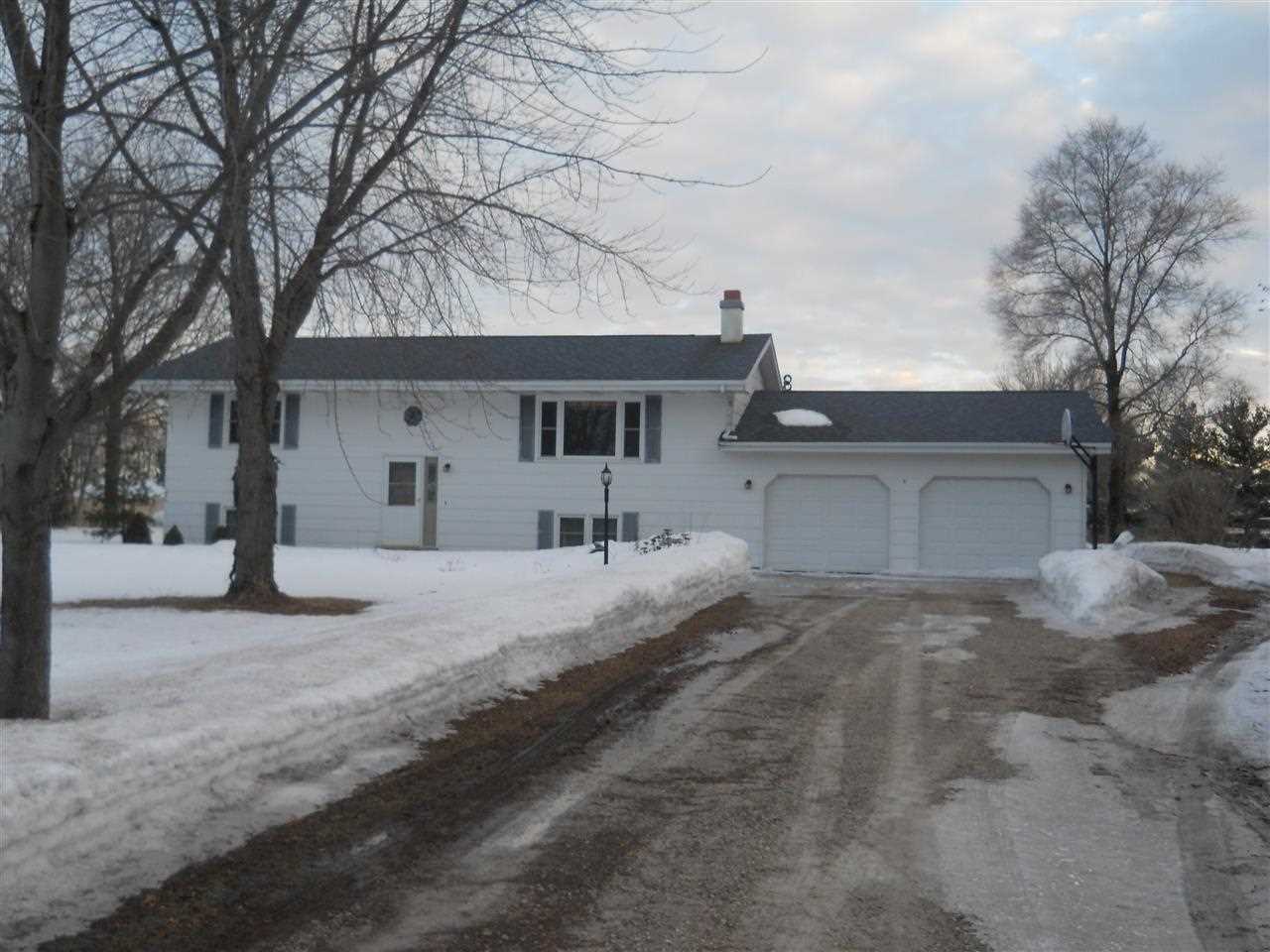 6993 Cordova Road Erie, IL 61250 - Photo 3 of 24 Gallery Image 3