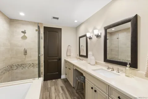 $2,875,000 | 718 Silver Street, La Jolla, CA 92037