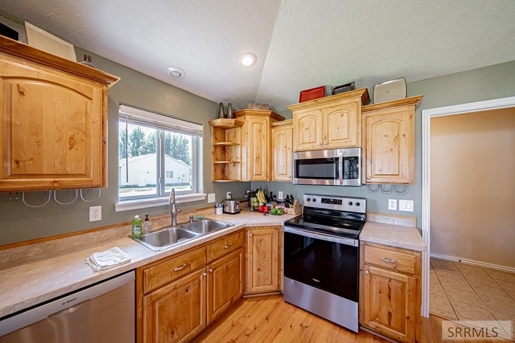 3729 East 10 North Rigby, ID 83442 - Photo 19 of 68