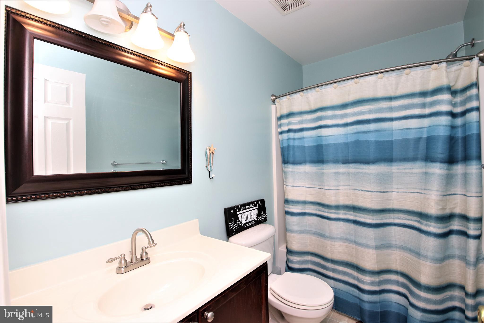 238 Rumbling Rock Road Hedgesville, WV 25427 - Photo 20 of 27 Upper level full Bath