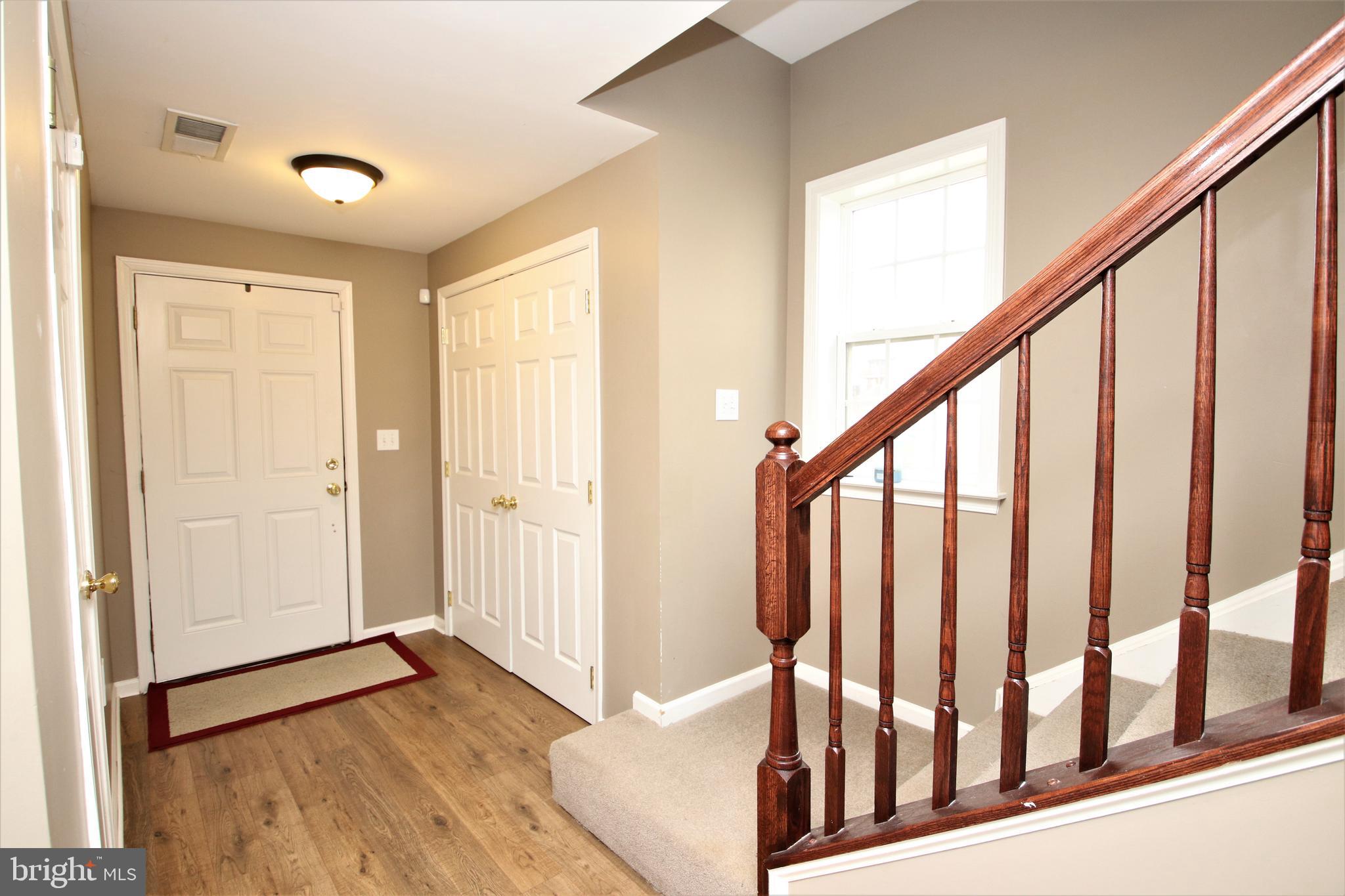 238 Rumbling Rock Road Hedgesville, WV 25427 - Photo 4 of 27 Foyer