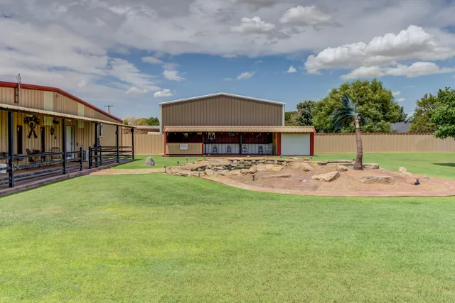 $888,000 | 7913 North Farm To Market Road 1264, Lubbock, TX 79415